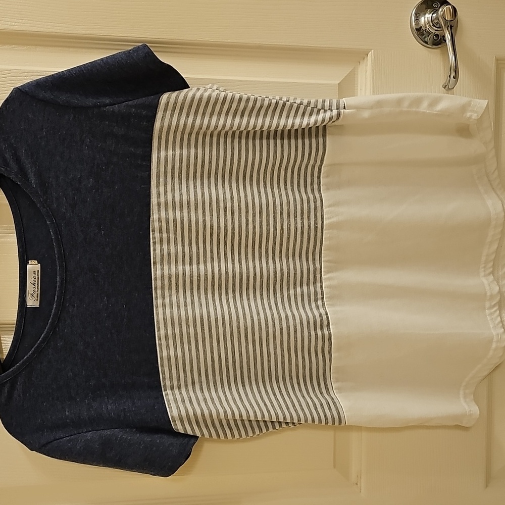 Women's Short Sleeve Top
